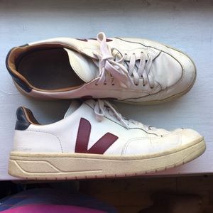 Veja white 38